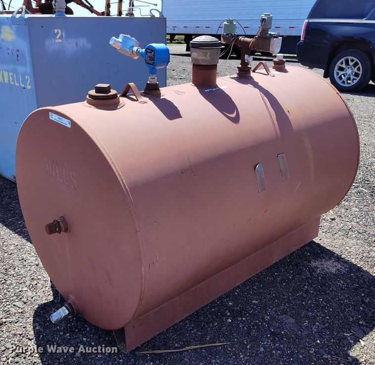 image for item IP9573 Mills fuel tank