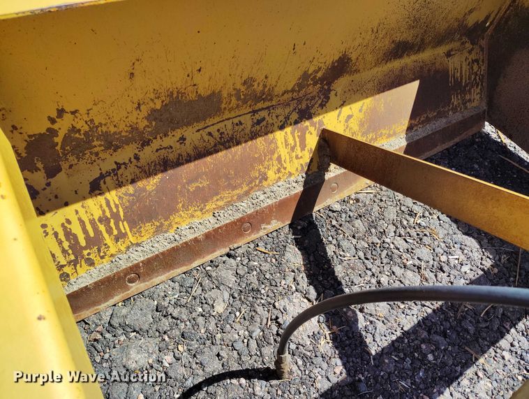 image for item IP9574 Brown Husky box blade