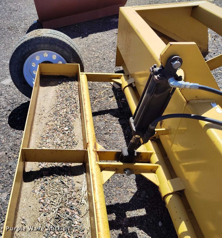 image for item IP9574 Brown Husky box blade