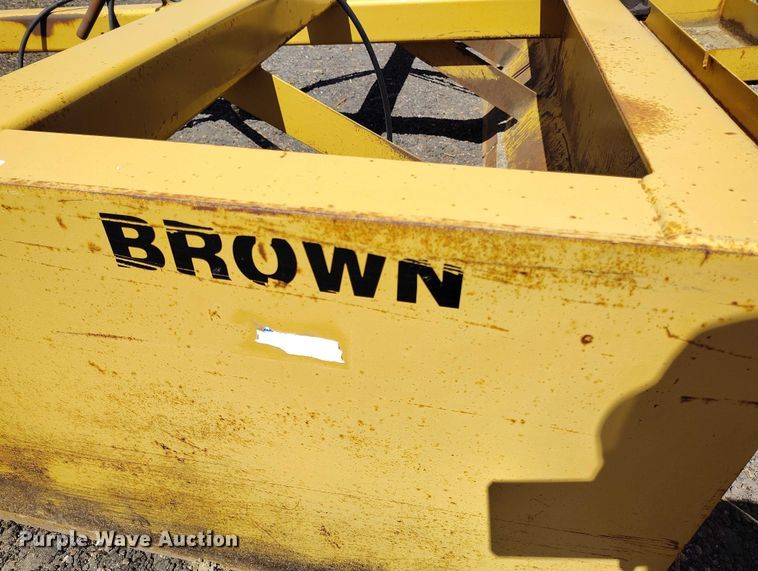 image for item IP9574 Brown Husky box blade