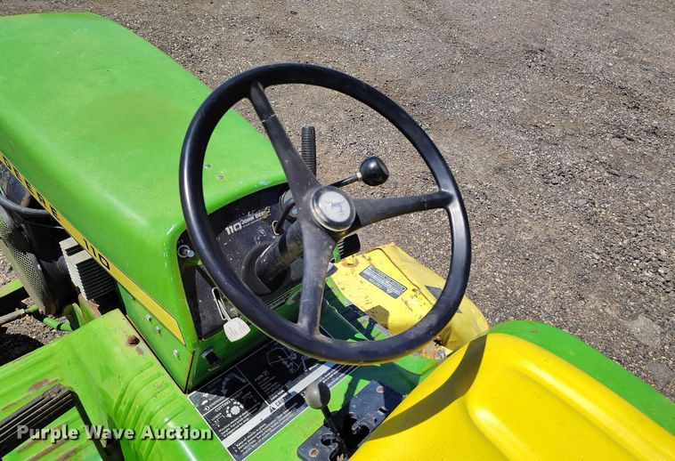 image for item IP9579 John Deere 110 lawn mower