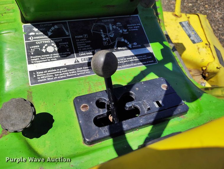 image for item IP9579 John Deere 110 lawn mower