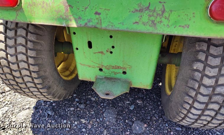 image for item IP9579 John Deere 110 lawn mower