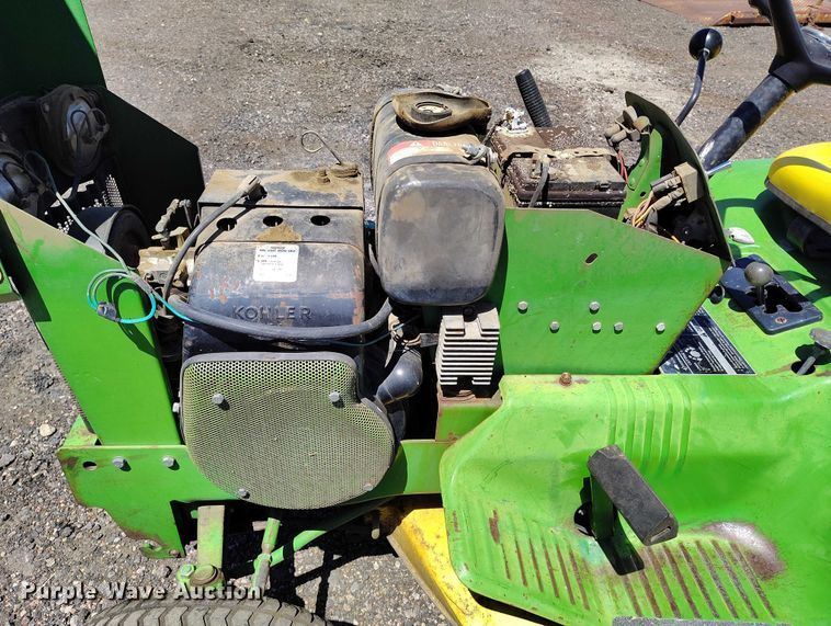 image for item IP9579 John Deere 110 lawn mower