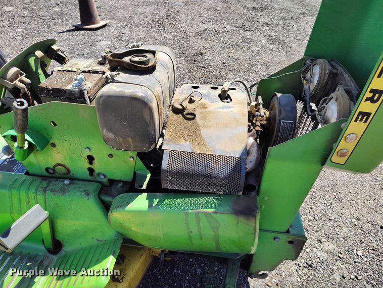 image for item IP9579 John Deere 110 lawn mower