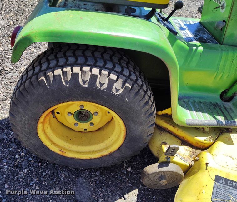 image for item IP9579 John Deere 110 lawn mower