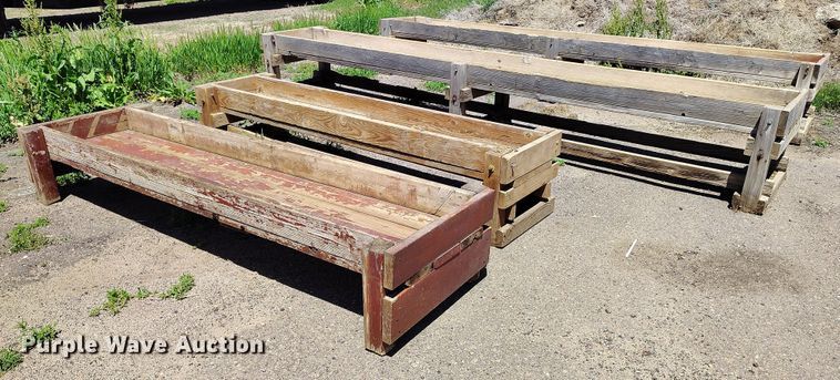 image for item IP9582 (4) feed bunks