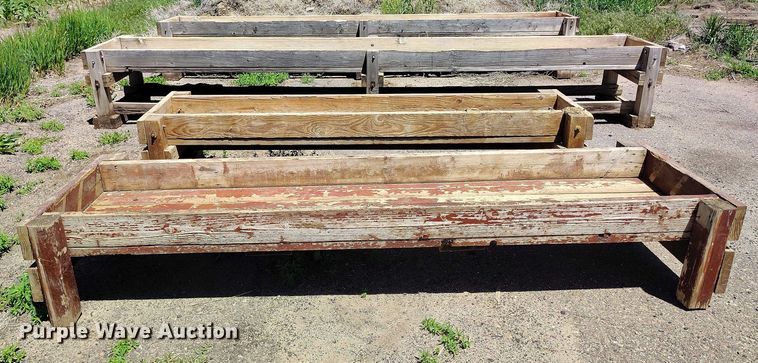 image for item IP9582 (4) feed bunks