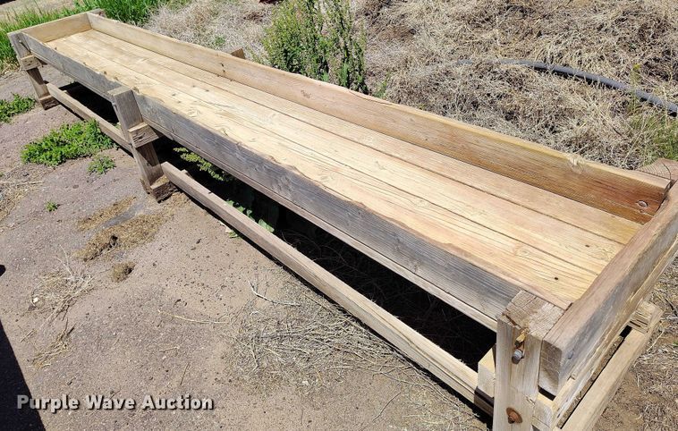 image for item IP9582 (4) feed bunks