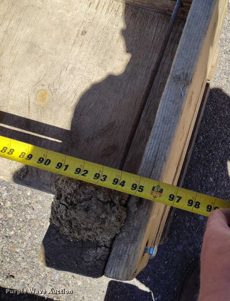 image for item IP9582 (4) feed bunks