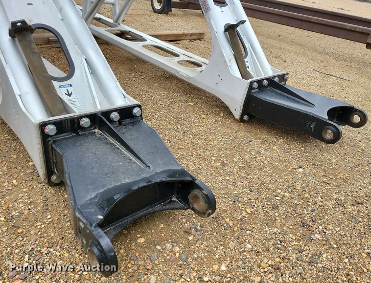 image for item NV9860 (2) Millinium Booms sprayer booms