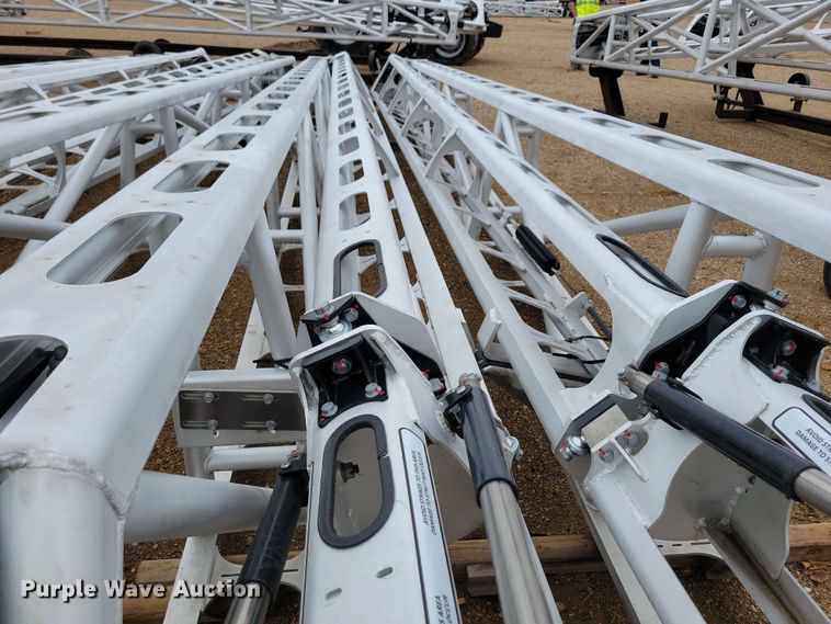 image for item NV9860 (2) Millinium Booms sprayer booms