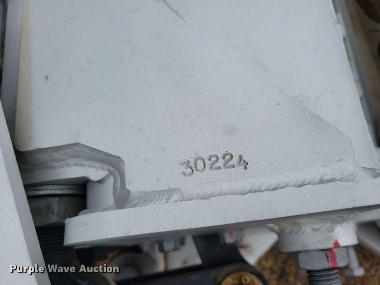 image for item NV9860 (2) Millinium Booms sprayer booms