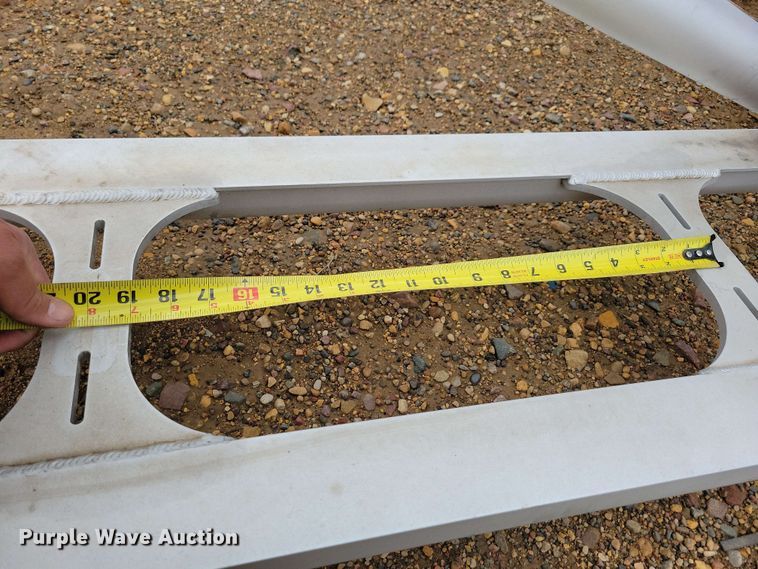 image for item NV9861 (2) Millennium Booms sprayer booms