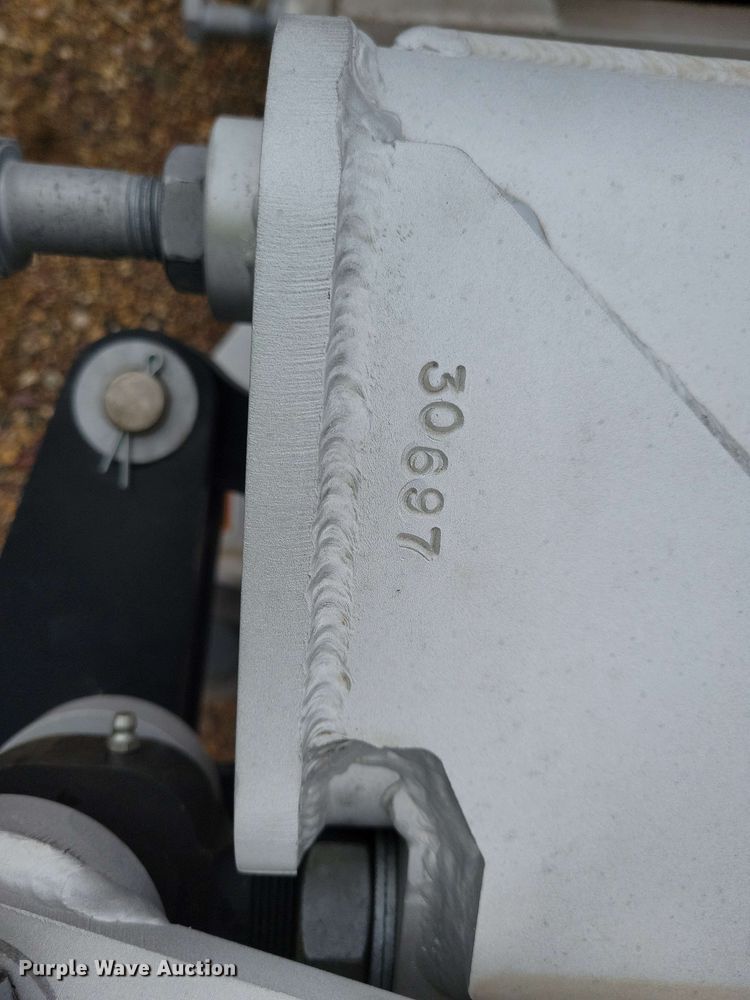 image for item NV9861 (2) Millennium Booms sprayer booms