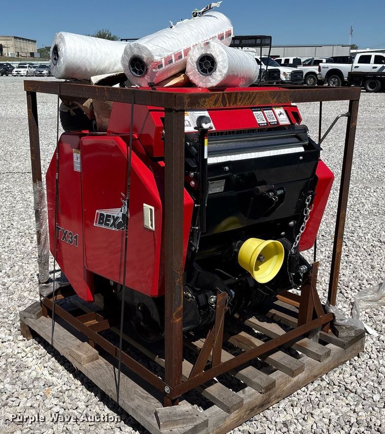 image for item YA0545 2022 IBEX TX31 round baler