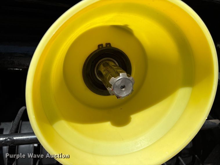 image for item YA0545 2022 IBEX TX31 round baler