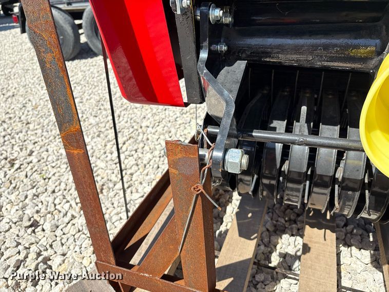 image for item YA0545 2022 IBEX TX31 round baler