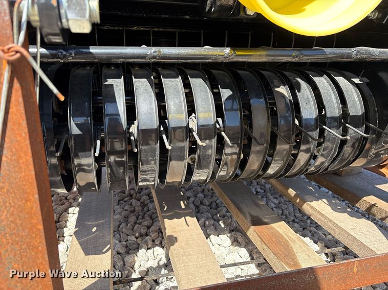 image for item YA0545 2022 IBEX TX31 round baler