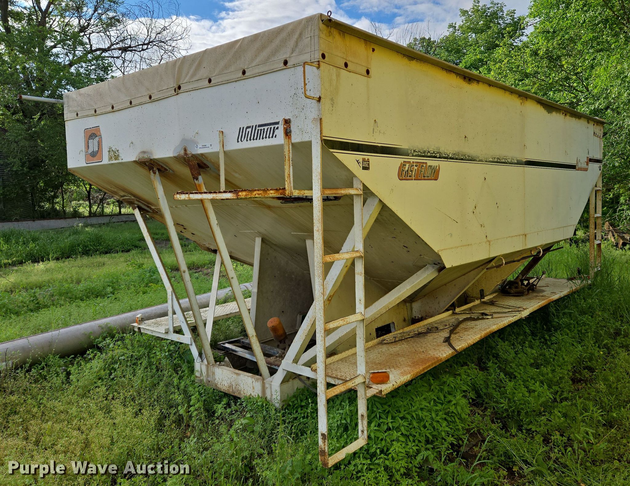 Willmar Load Runner 16 seed tender in Sedan, KS | Item EN8982 sold ...
