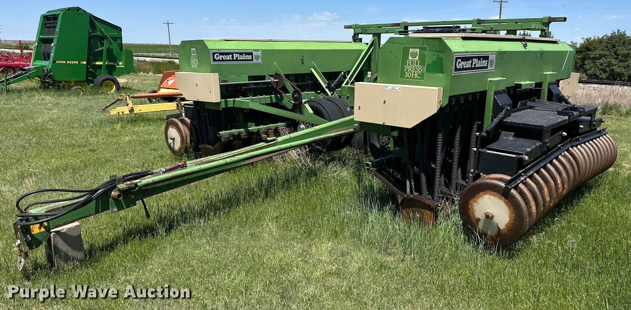 Tractor-mounted seed drill - 3P606NT - Great Plains Manufacturing Inc. -  mechanical / 3-point hitch / no-till, image size:2048x1006