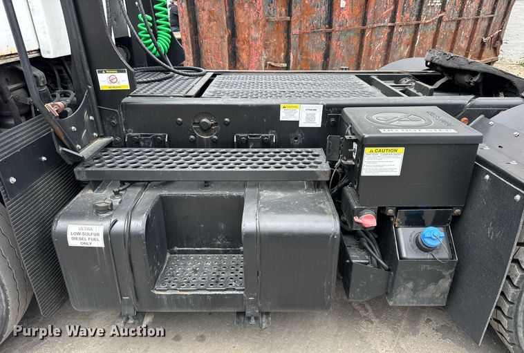 image for item DH9949 2017 Kalmar Ottawa T2 yard truck