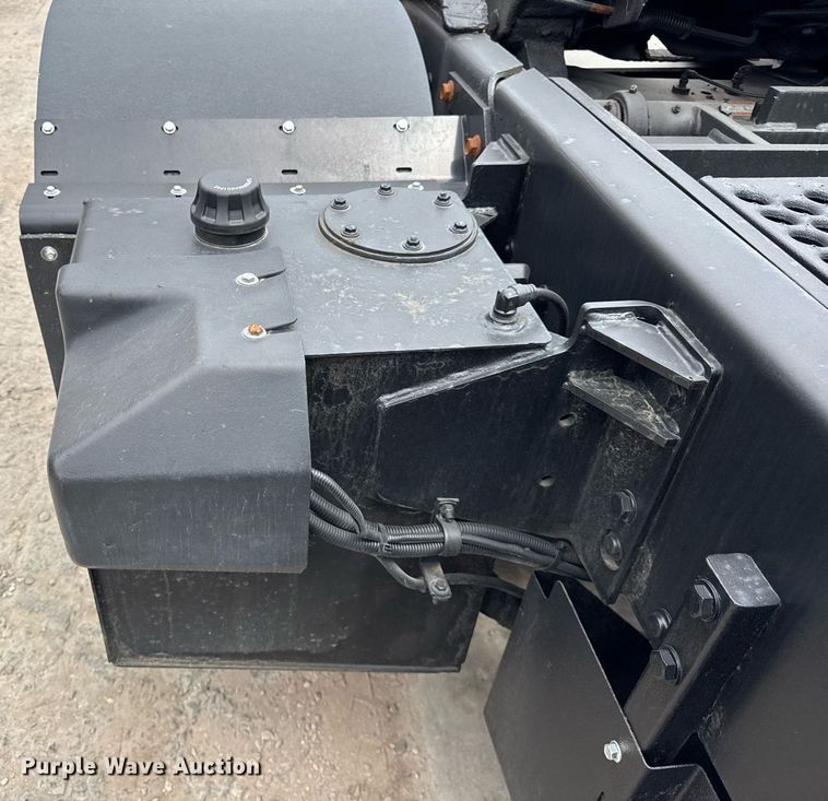 image for item DH9949 2017 Kalmar Ottawa T2 yard truck