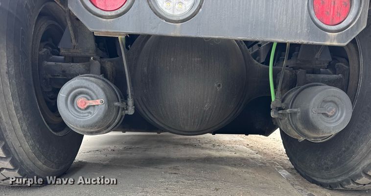 image for item DH9949 2017 Kalmar Ottawa T2 yard truck