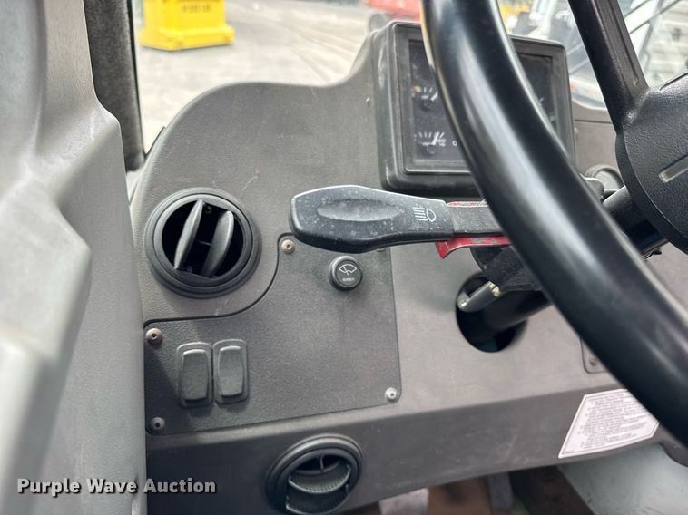 image for item DH9949 2017 Kalmar Ottawa T2 yard truck