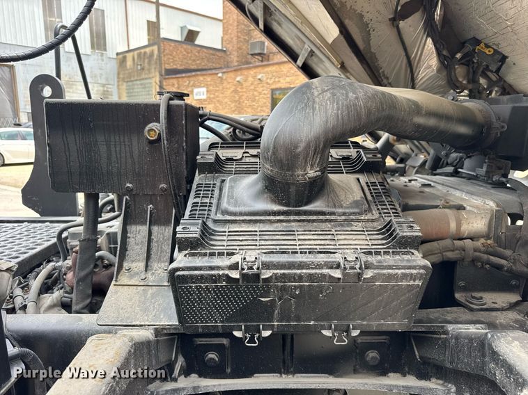 image for item DH9949 2017 Kalmar Ottawa T2 yard truck