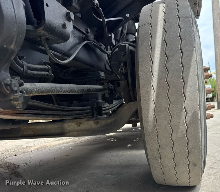 image for item DH9949 2017 Kalmar Ottawa T2 yard truck