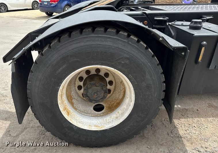 image for item DH9949 2017 Kalmar Ottawa T2 yard truck