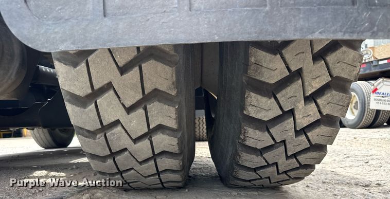 image for item DH9949 2017 Kalmar Ottawa T2 yard truck