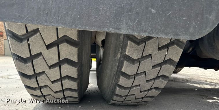 image for item DH9949 2017 Kalmar Ottawa T2 yard truck