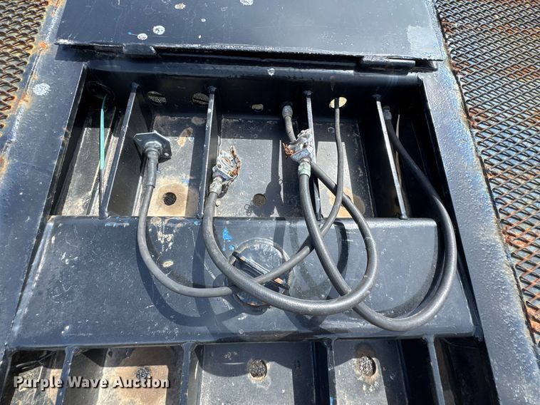 image for item DO0831 2018 Kalyn lowboy equipment trailer