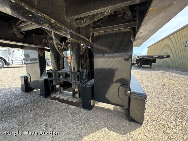 image for item DO0831 2018 Kalyn lowboy equipment trailer
