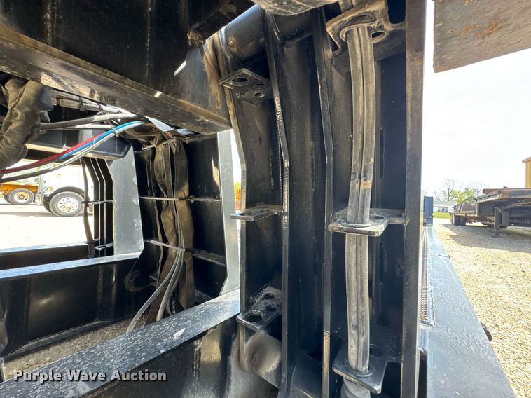 image for item DO0831 2018 Kalyn lowboy equipment trailer