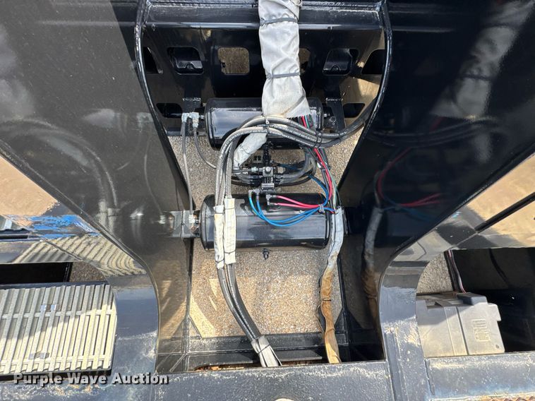 image for item DO0831 2018 Kalyn lowboy equipment trailer