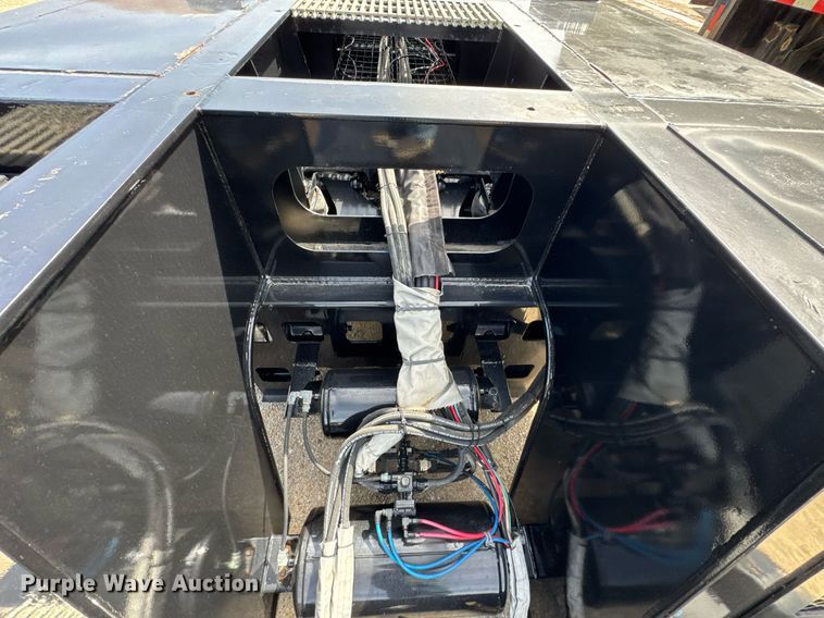 image for item DO0831 2018 Kalyn lowboy equipment trailer