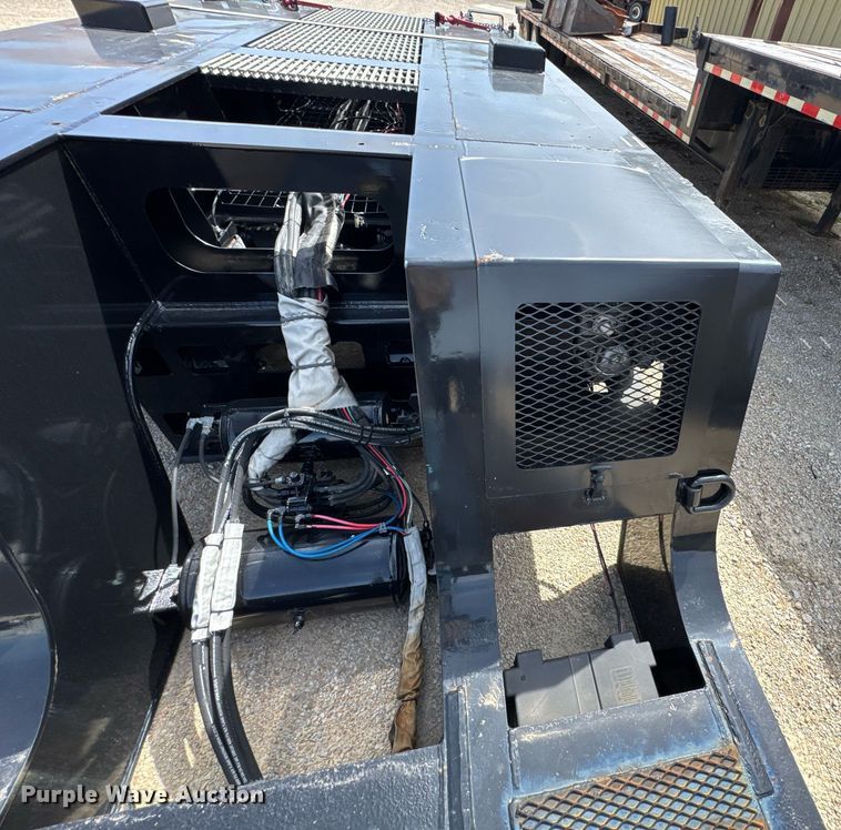 image for item DO0831 2018 Kalyn lowboy equipment trailer