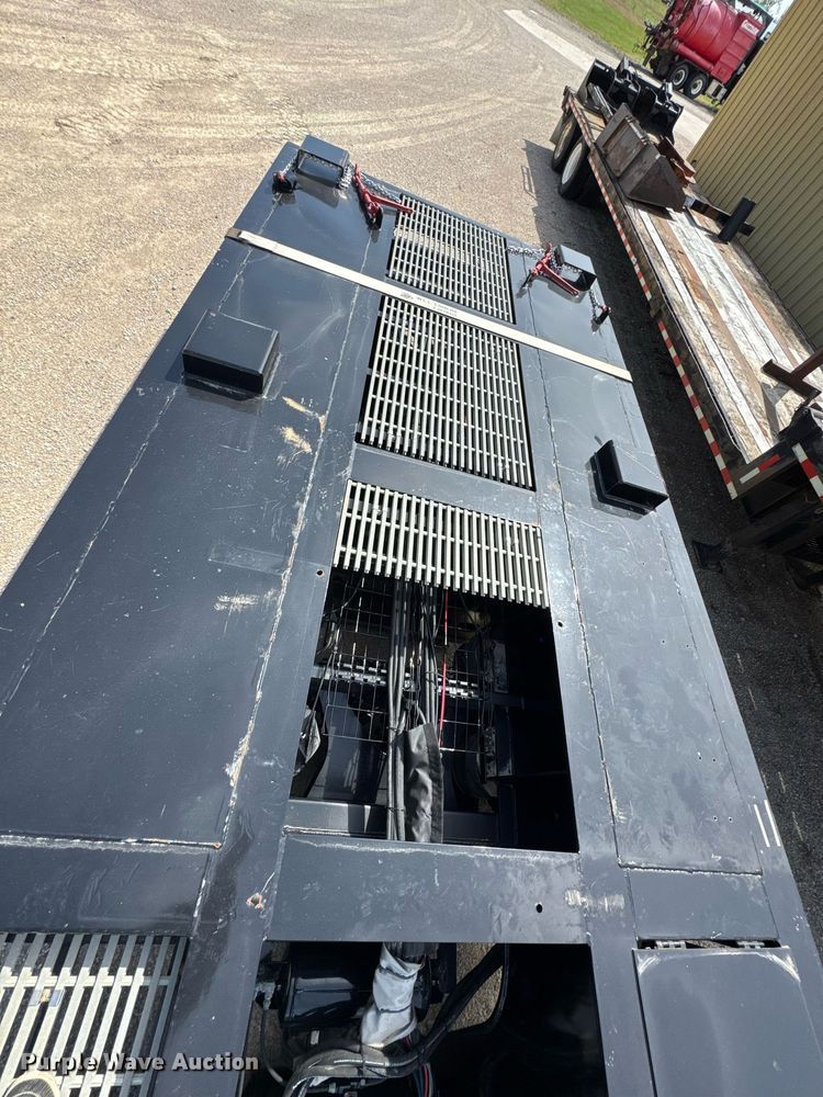 image for item DO0831 2018 Kalyn lowboy equipment trailer