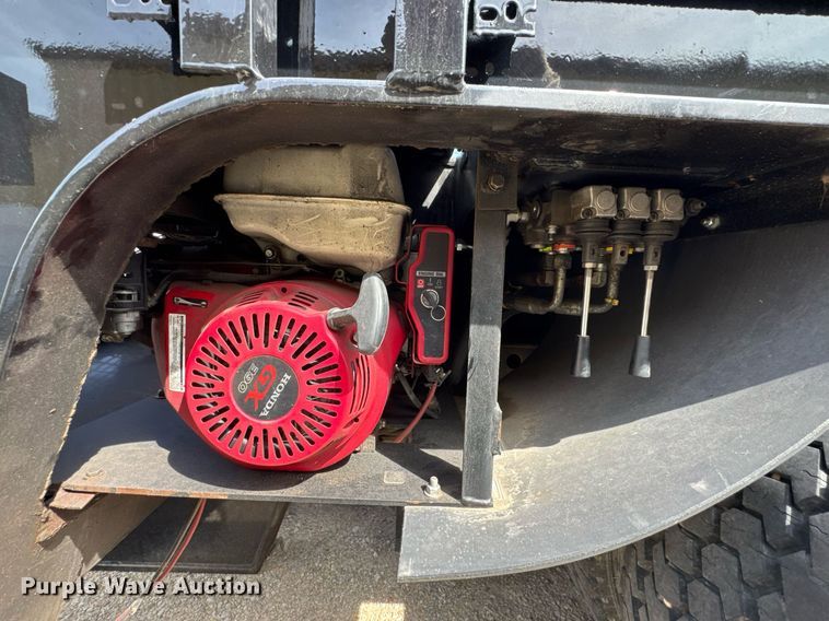 image for item DO0831 2018 Kalyn lowboy equipment trailer