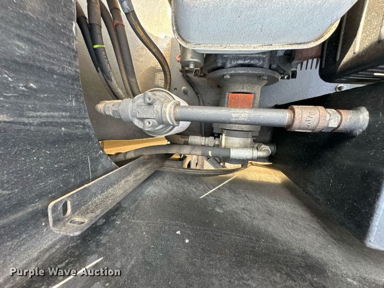 image for item DO0831 2018 Kalyn lowboy equipment trailer