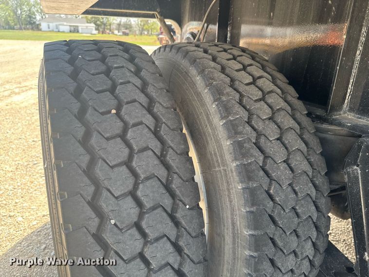 image for item DO0831 2018 Kalyn lowboy equipment trailer