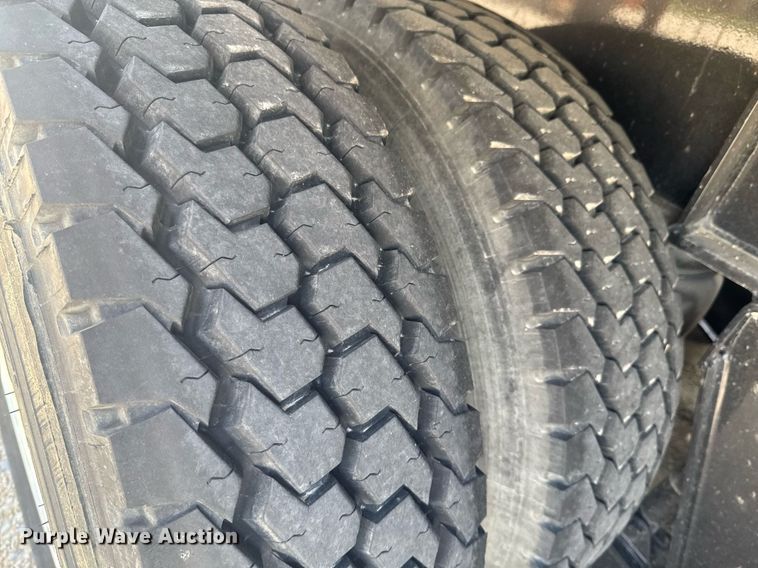 image for item DO0831 2018 Kalyn lowboy equipment trailer