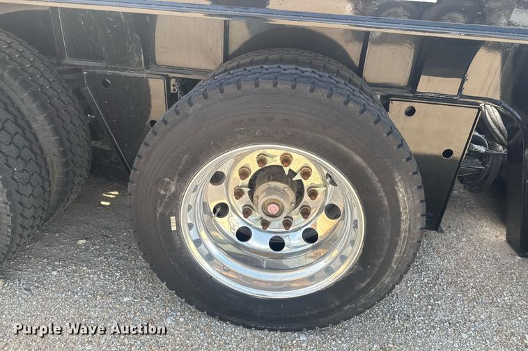 image for item DO0831 2018 Kalyn lowboy equipment trailer