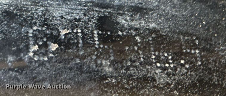 image for item DO0933 2005 Kenworth T300 flatbed truck