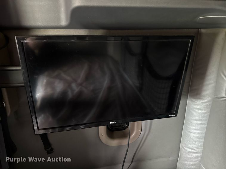 image for item DO0959 2019 Freightliner Cascadia 125 semi truck