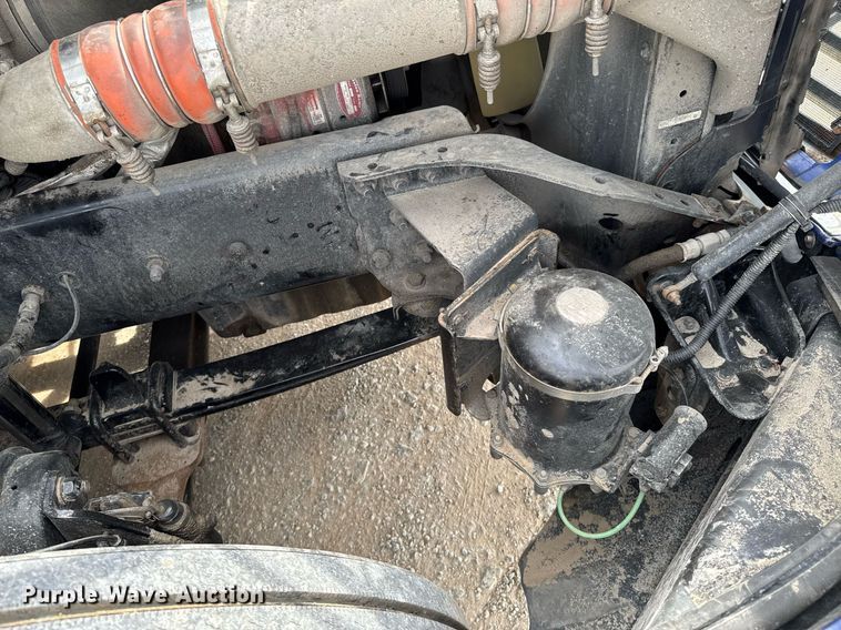 image for item DO0959 2019 Freightliner Cascadia 125 semi truck