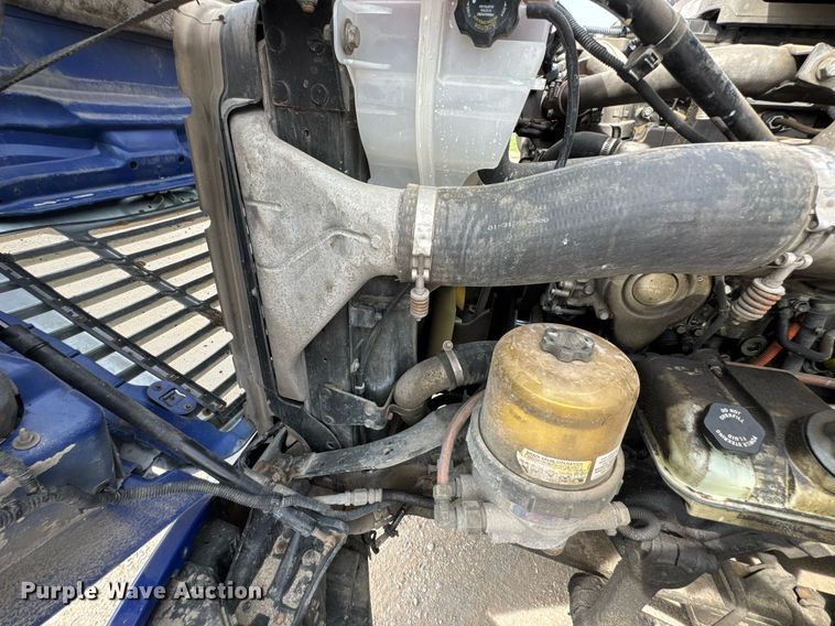 image for item DO0959 2019 Freightliner Cascadia 125 semi truck